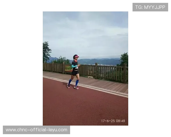 “武汉马拉松：赛场上，速度与毅力的较量”